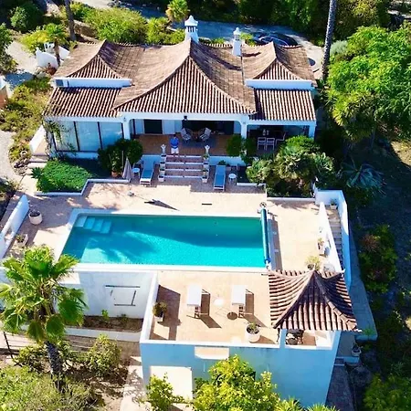 Magical Casa Koi In Villa